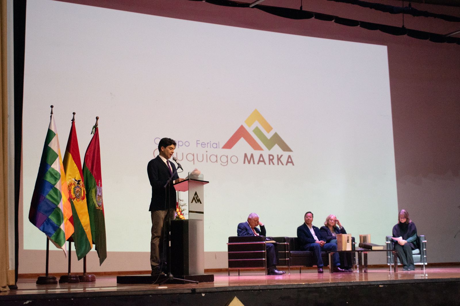 Feria Internacional del Libro de La Paz inaugura Edición Bicentenario ...