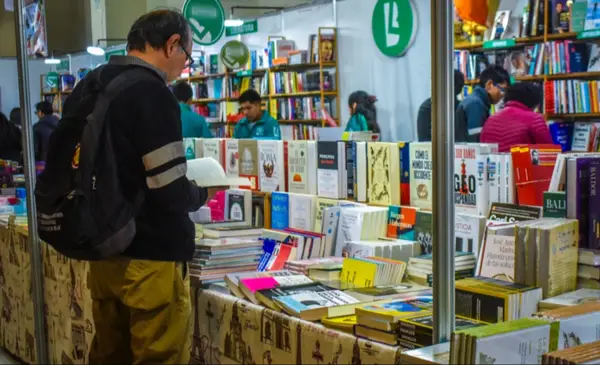 La FIL La Paz celebra el 6 de agosto con el tradicional día de ingreso ...